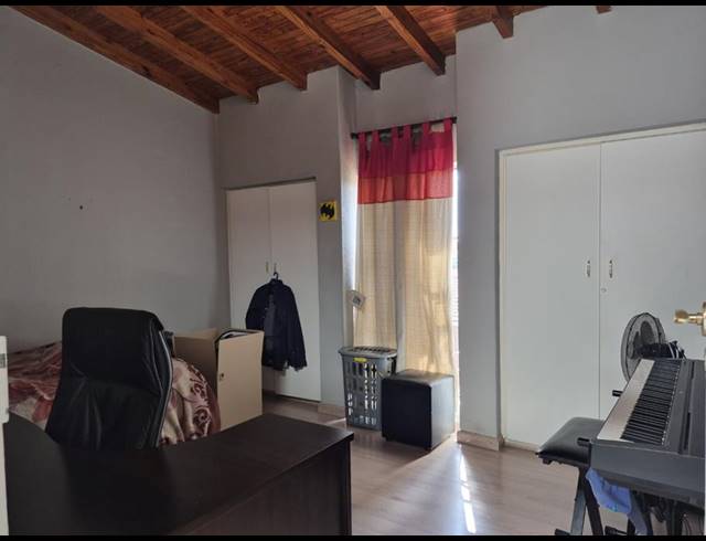 3 BEDROOM TOWNHOUSE FOR SALE IN THE HILL